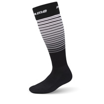 Noname O-socks black/white striped 22